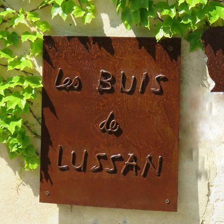 Les Buis De Lussan Bed & Breakfast Lussan  ภายนอก รูปภาพ